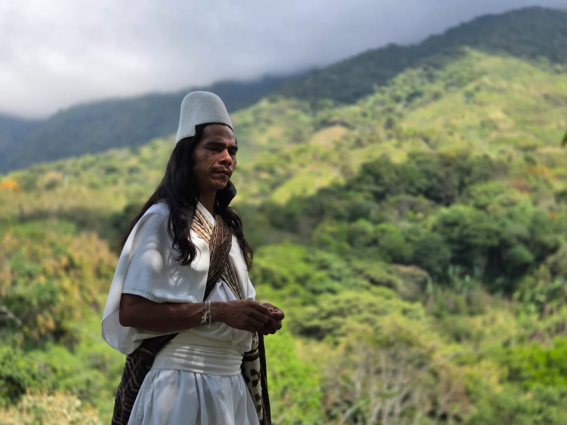 Joven Arhuaco en la Sierra Nevada de Santa Marta
